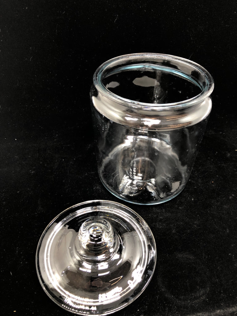 SM CLEAR GLASS CANISTER.