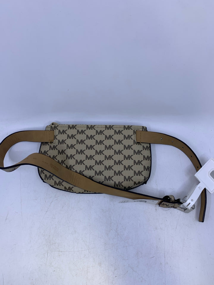 Michael Kors 556137C Belt Bag, S/M- New With Tags
