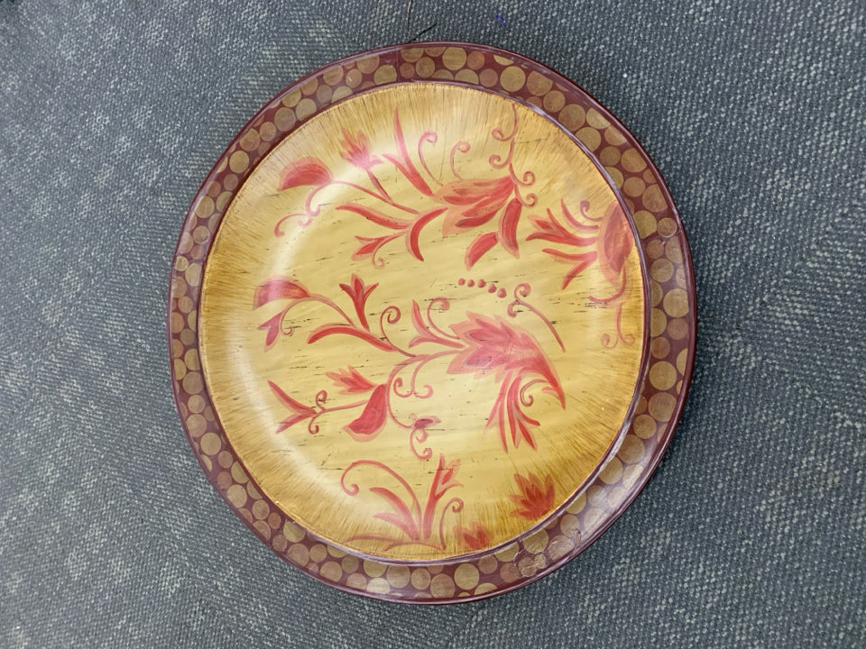 LG RED/TAN CENTERPIECE BOWL.