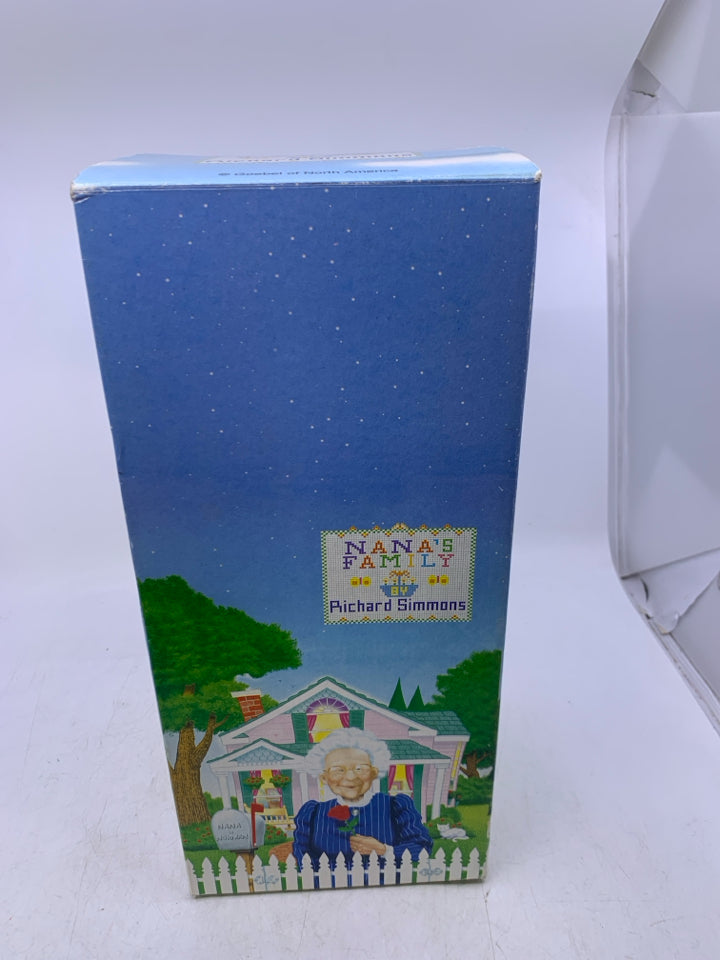 IN BOX NANA'S FAMILY "HERB THE NERD".