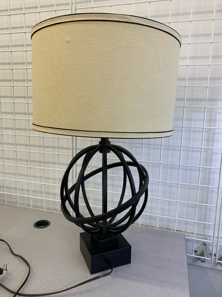 METAL GLOBE SHAPED METAL LAMP W/CANVAS SHADE.