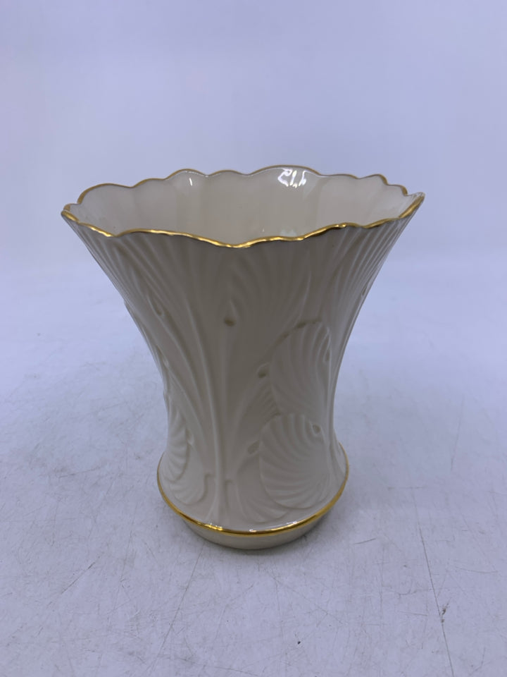 TEXTURED LEAVES W/ FLARED TOP GOLD EDGE.