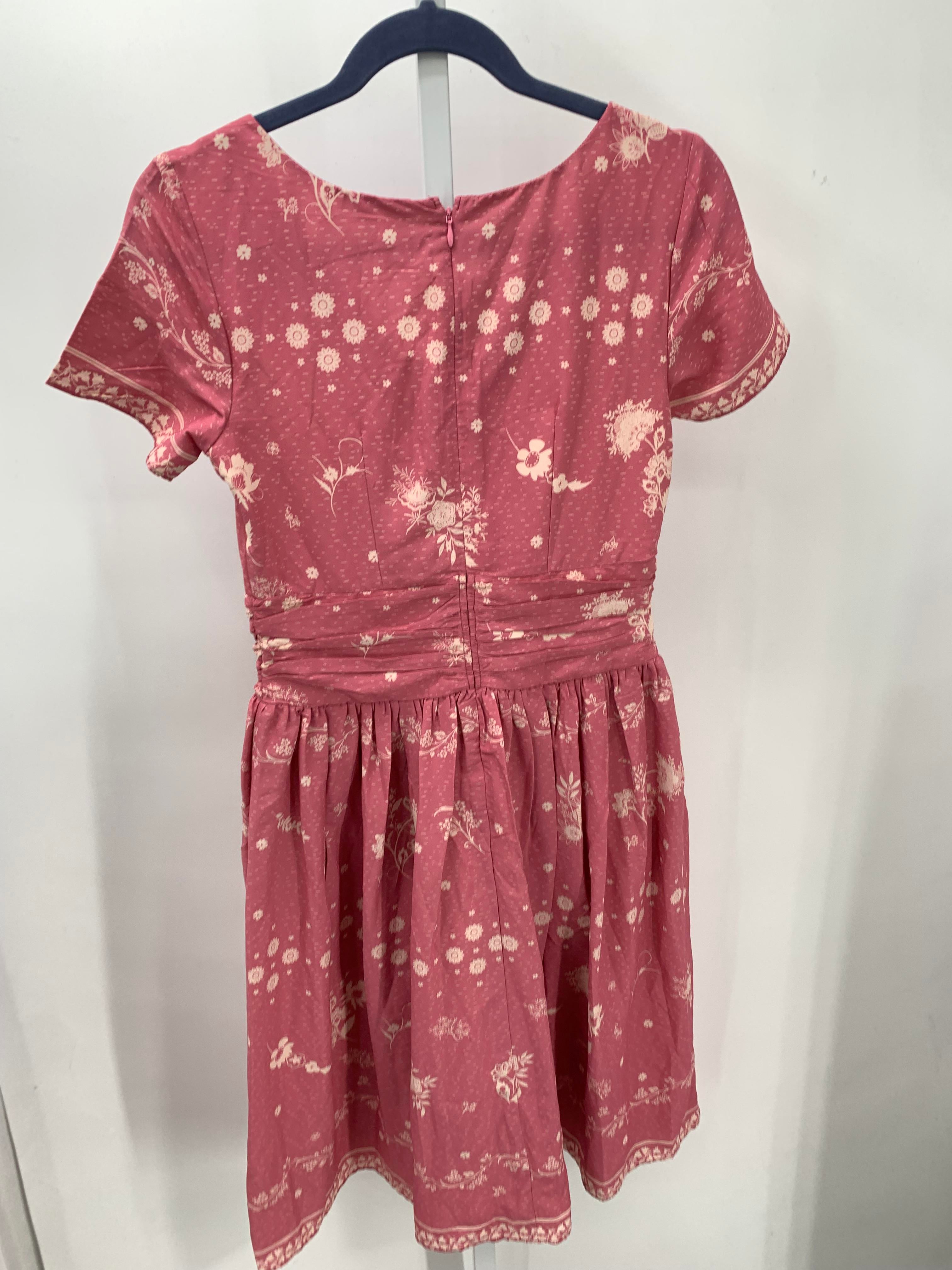 Size Small Misses Short Sleeve Dress