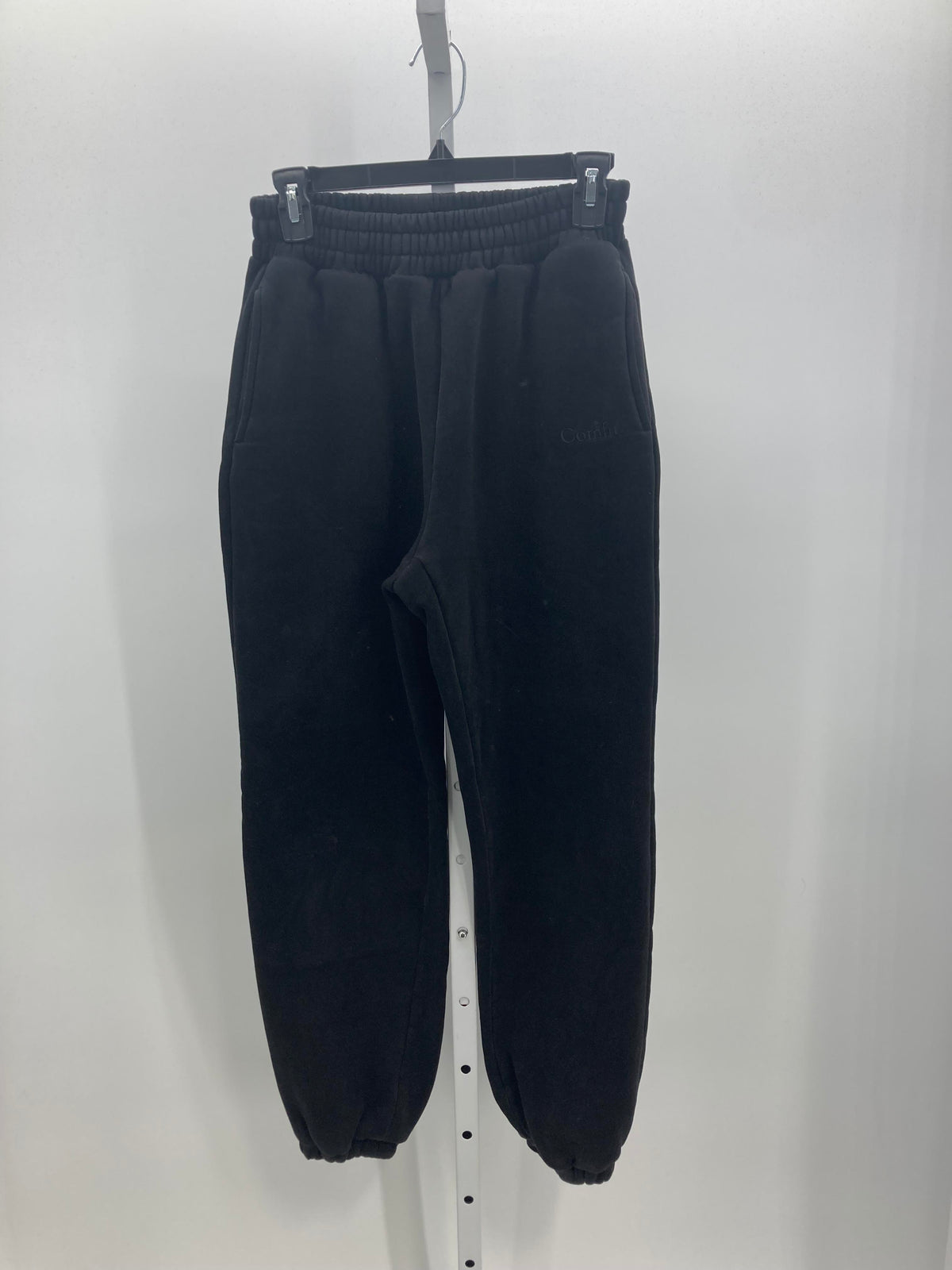 ELASTIC WAIST KNIT.