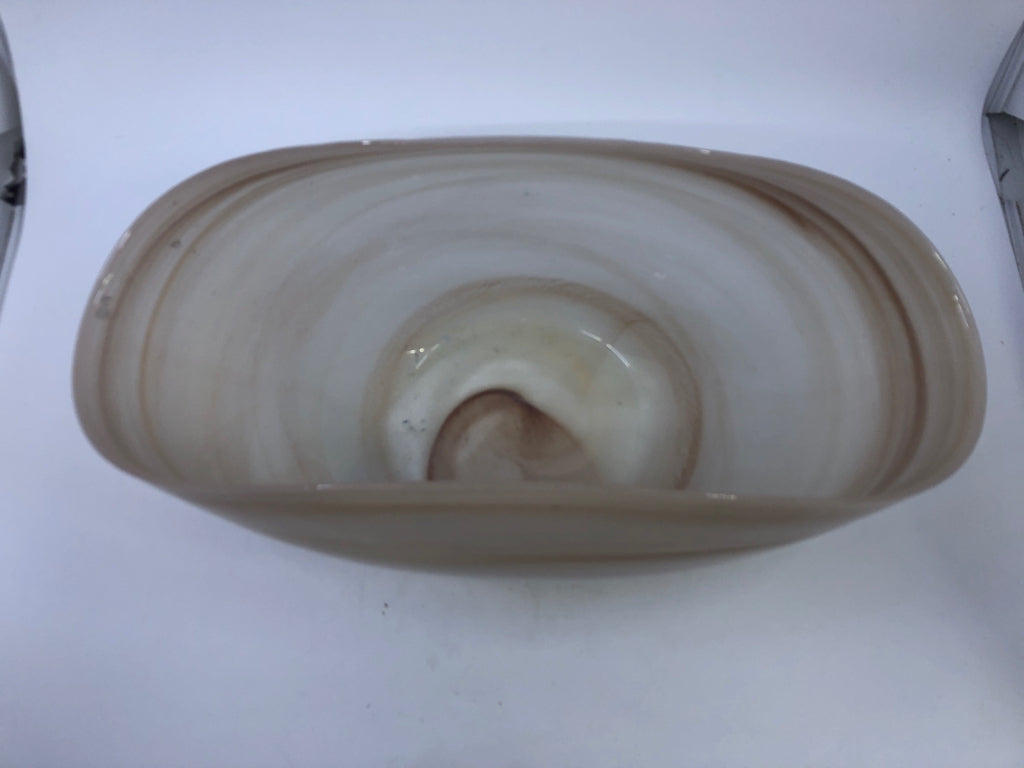 OVAL GLASS BLUSH/WHITE CENTERPIECE BOWL.