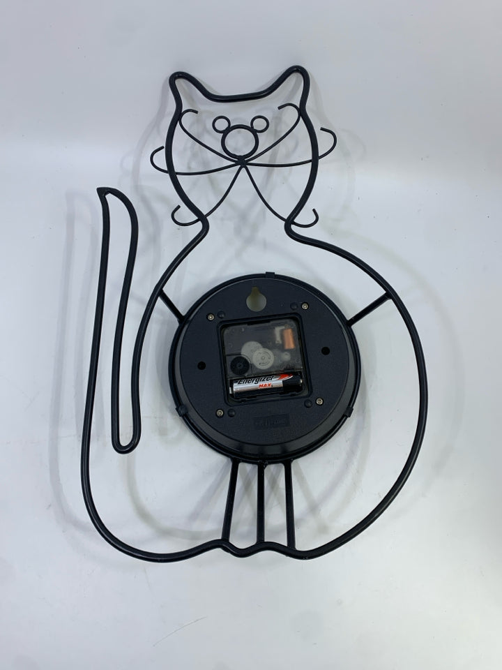 METAL CAT WALL CLOCK.