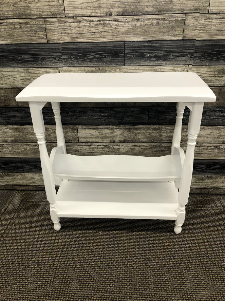 WHITE WOOD PAINTED MAG RACK/SIDE TABLE.