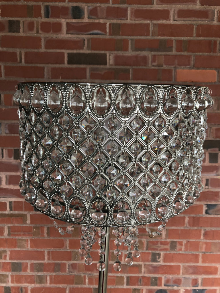 SILVER FLOOR LAMP W/CRYSTAL SHADE.