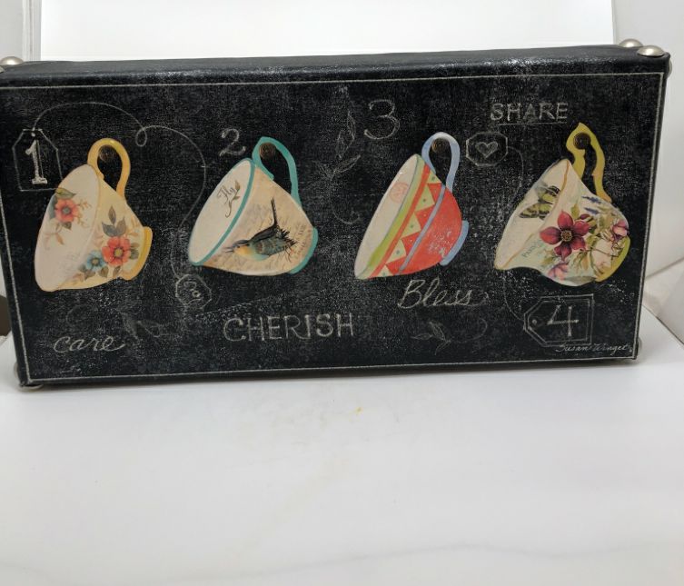 STUDDED TEACUP PAINTED CANVAS.