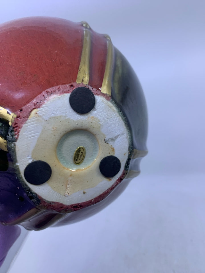 DARK GREEN/RED W/ GOLD EMBOSSED LINES VASE.