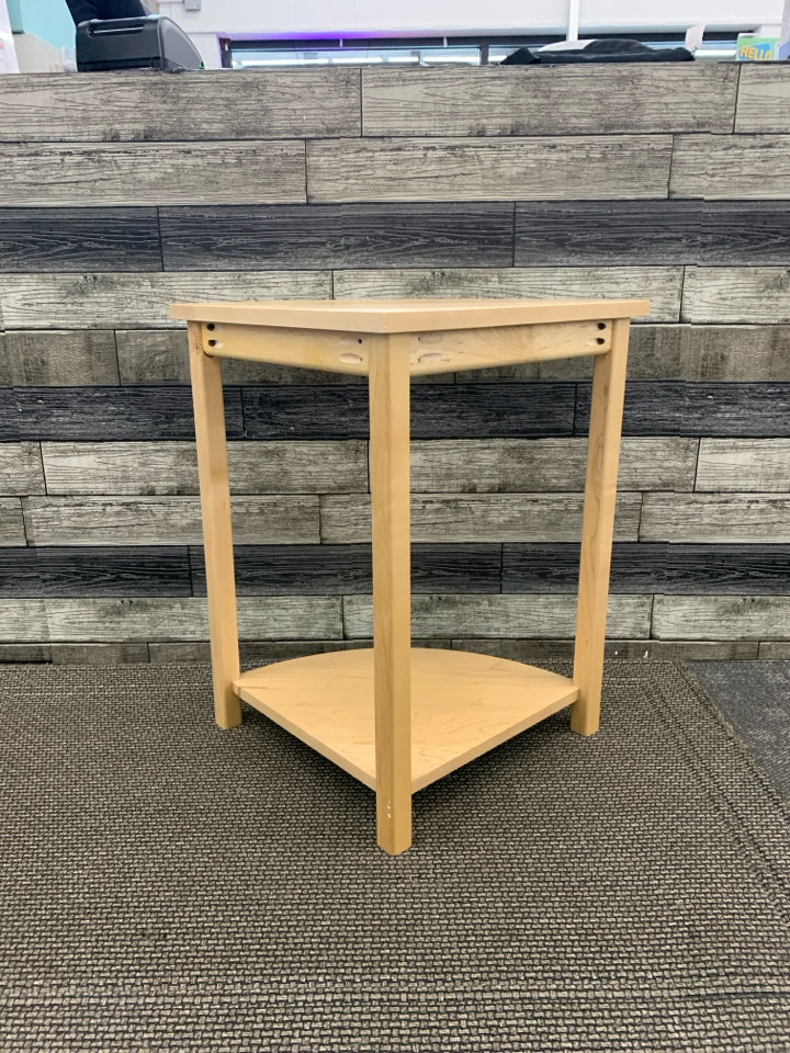 BLONDE WOOD CORNER CONSOLE TABLE.