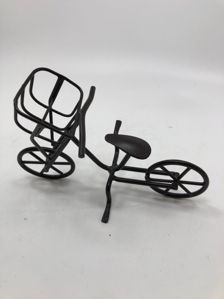 SM METAL BICYCLE DECOR.