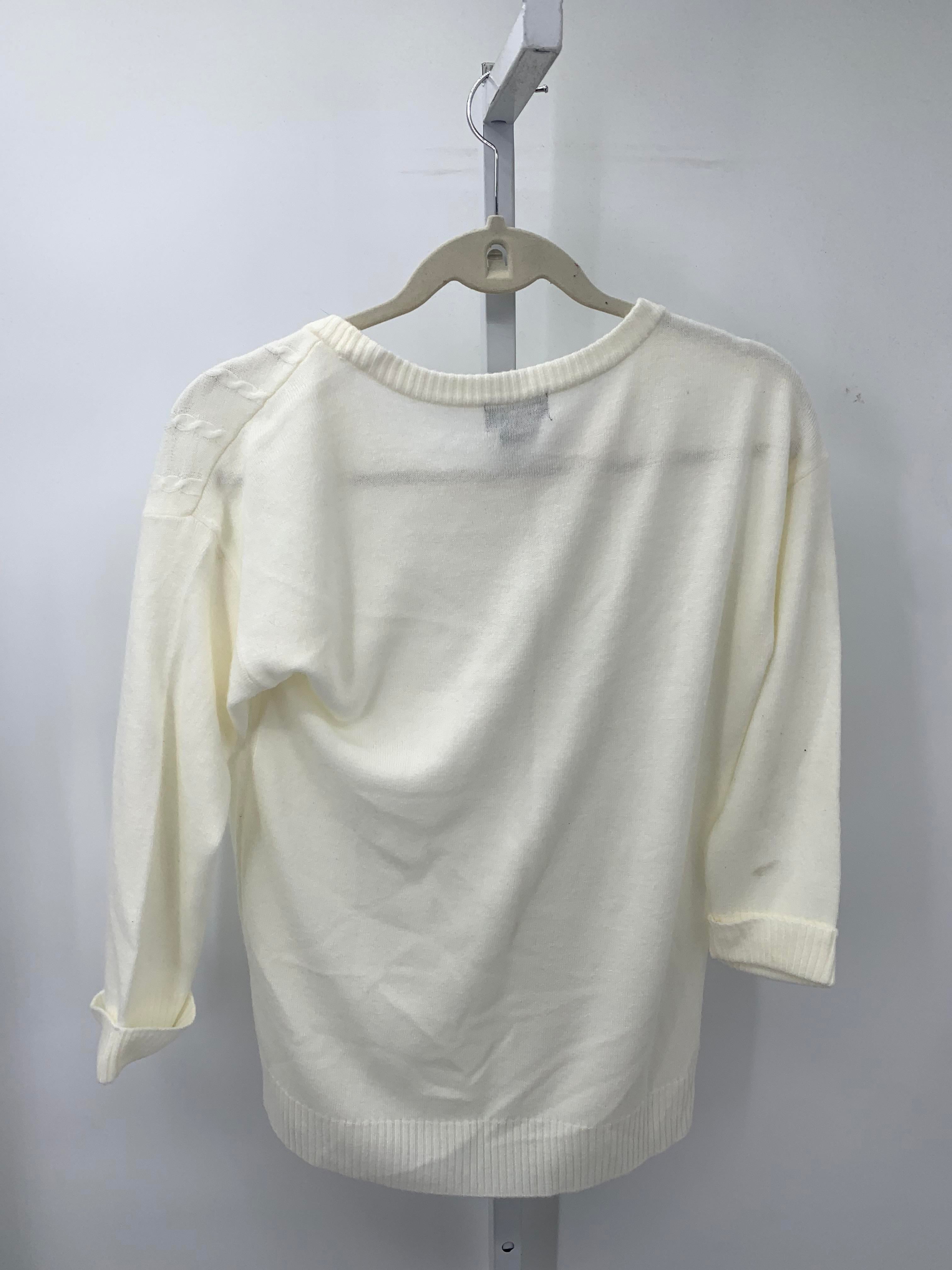 Size Small Misses 3/4 Sleeve Sweater