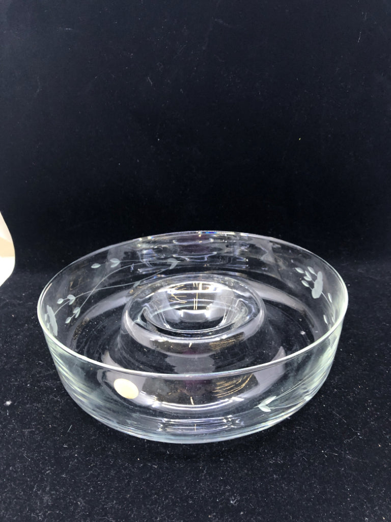 FLORAL ETCHED CHIP AND DIP SERVER.