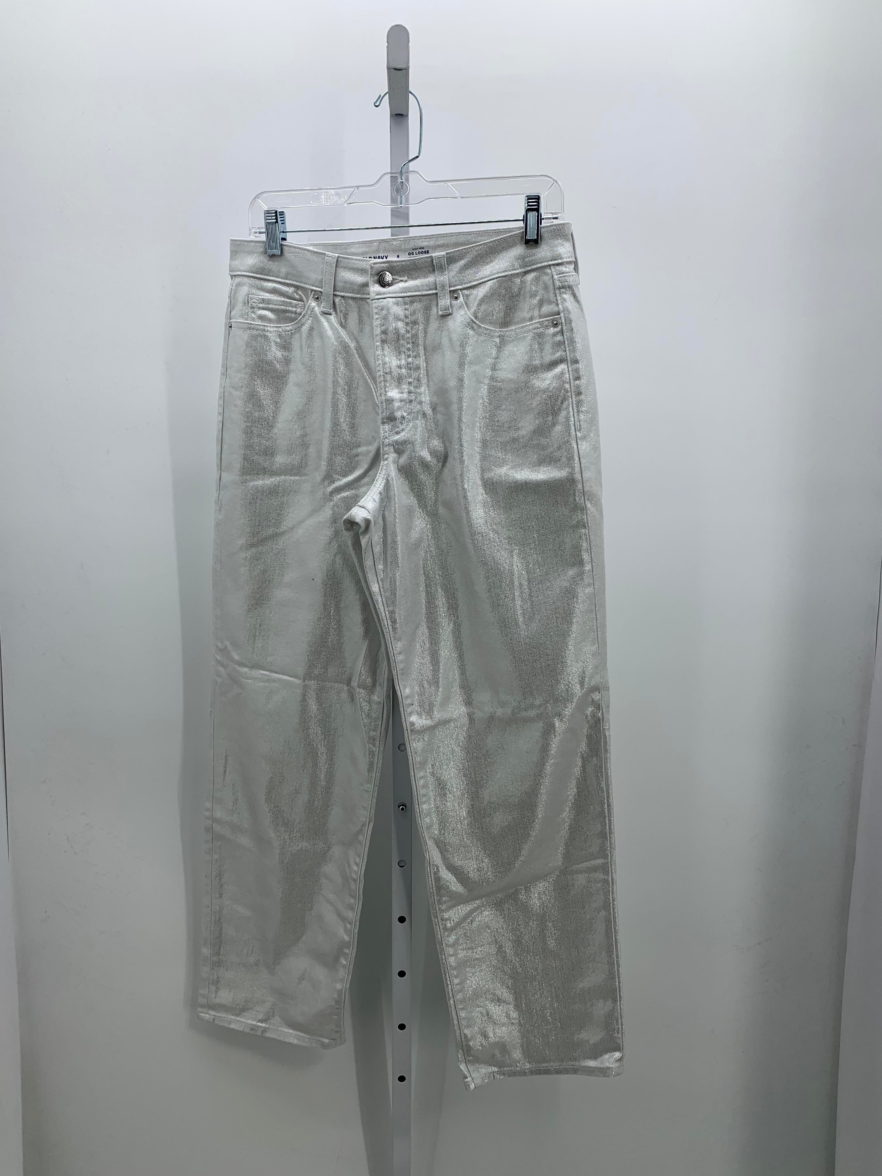 Old Navy Size 6 Misses Jeans