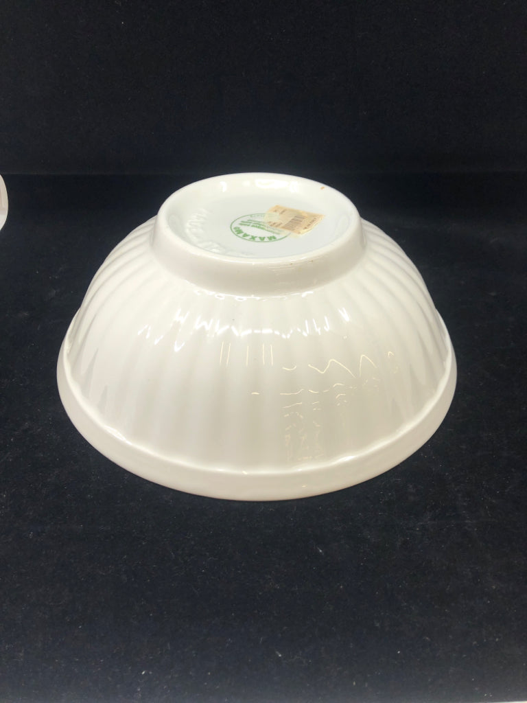 BLUE AND YELLOW FLORAL SERVING BOWL.