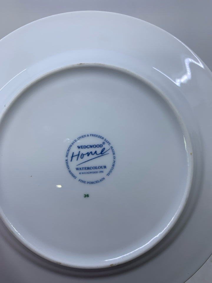 5 PORCELAIN DESSERT PLATES.