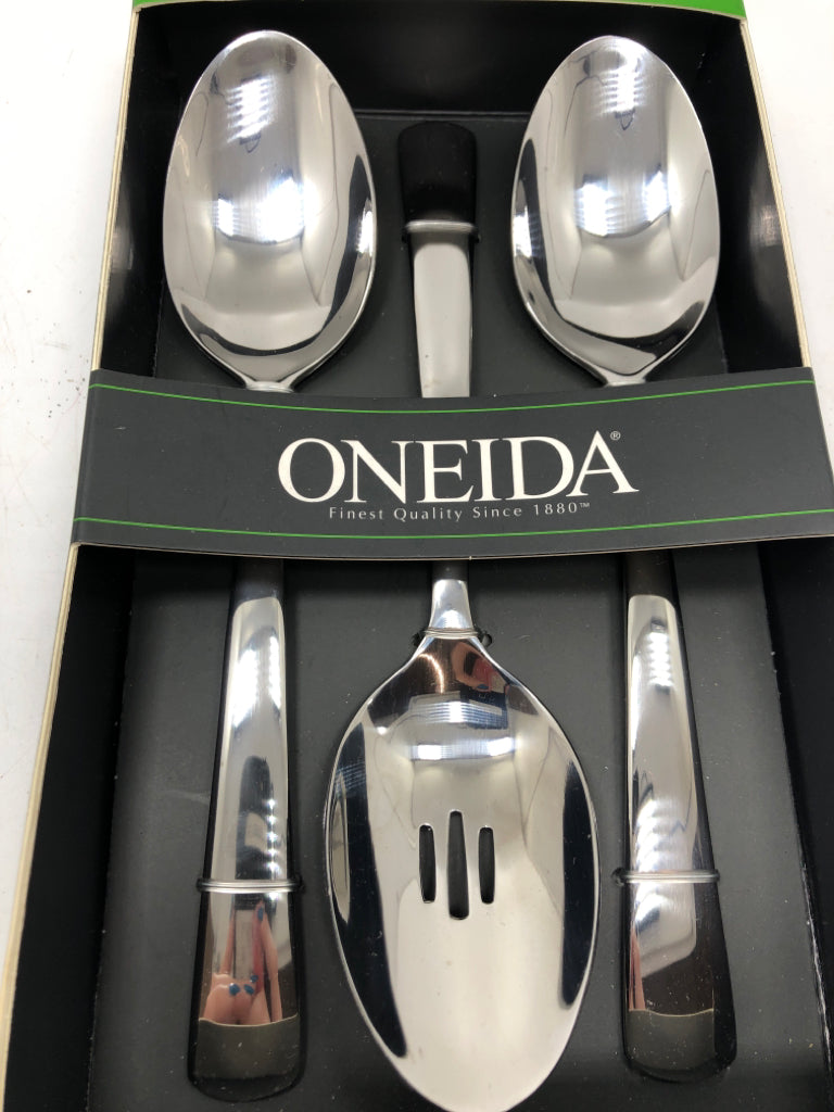NIB ONEIDA 3PC SERVING SPOONS.