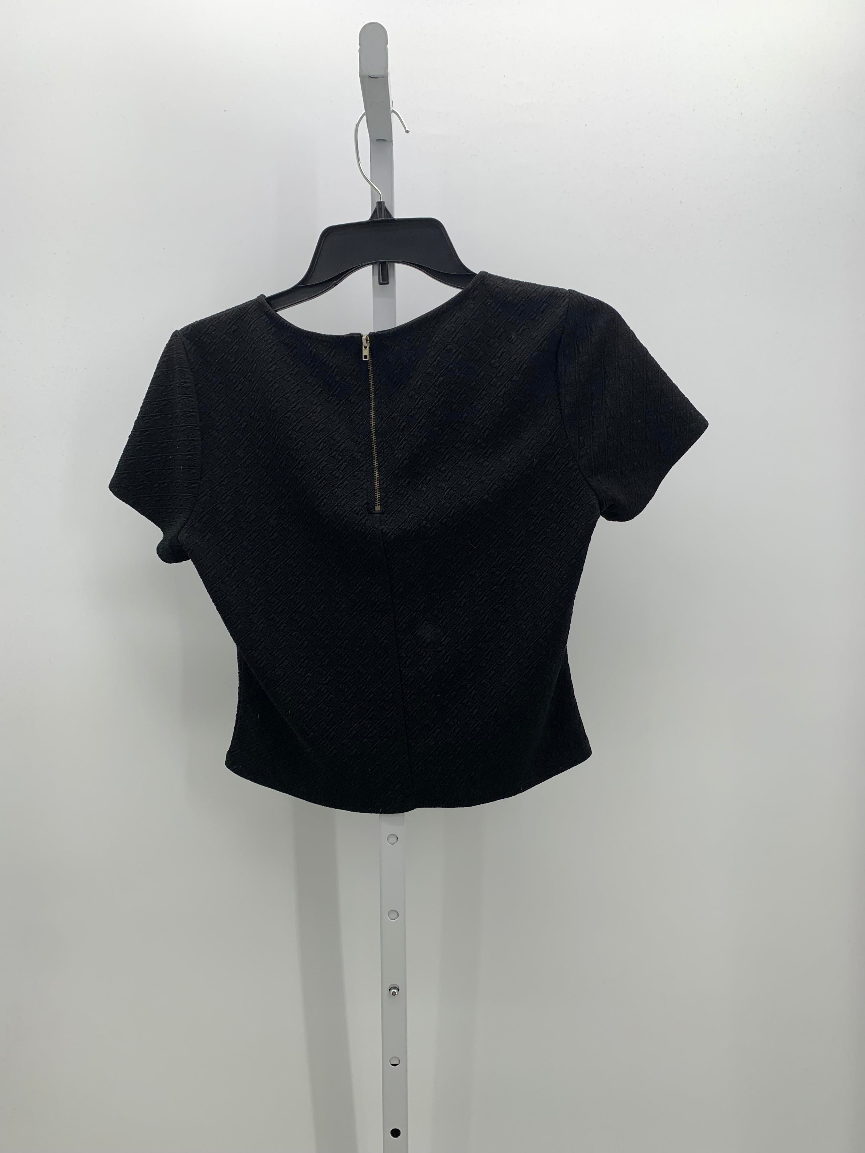 Forever 21 Size Medium Juniors Short Sleeve Shirt