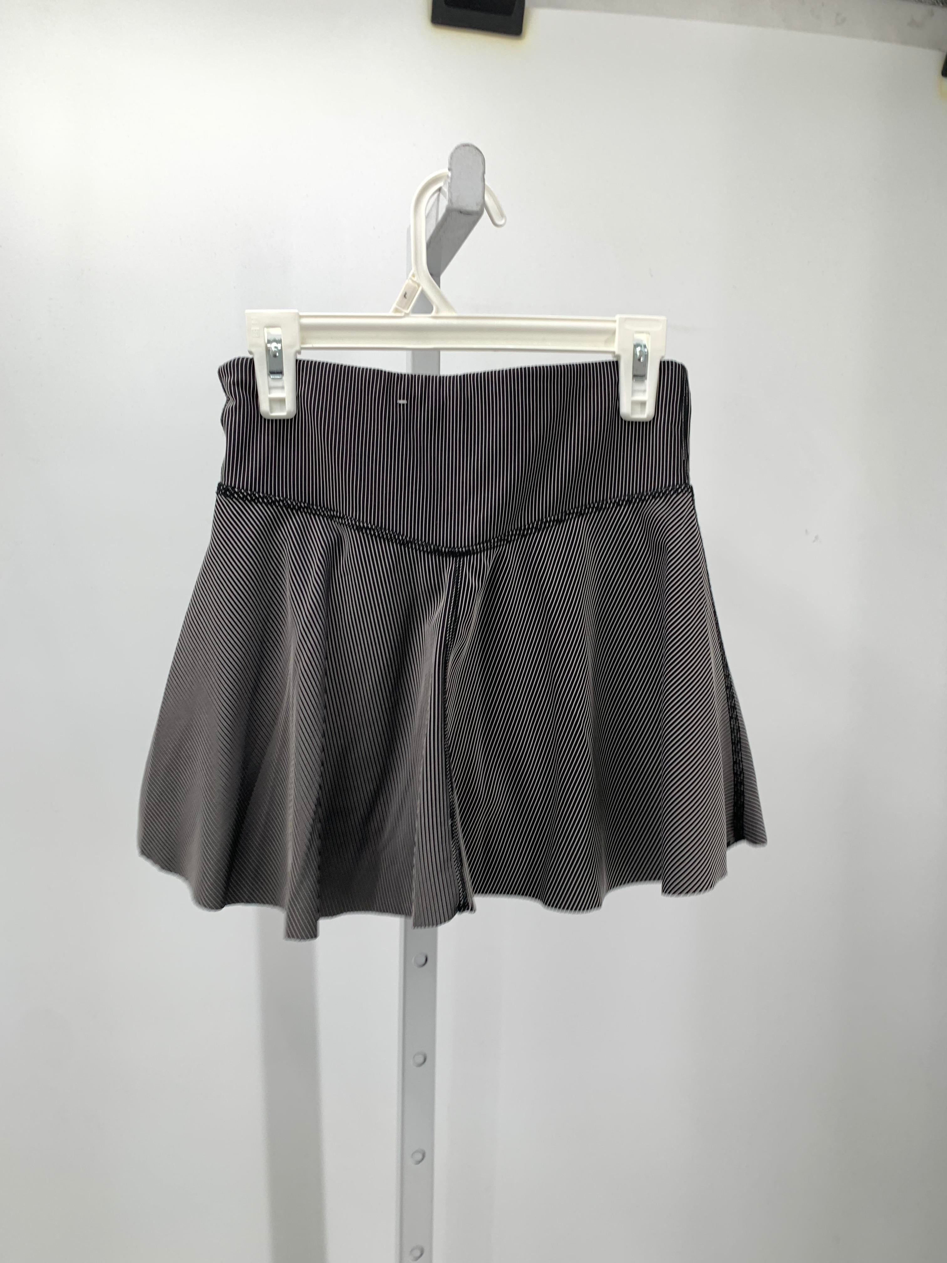 Old Navy Size 10-12 Girls Skort