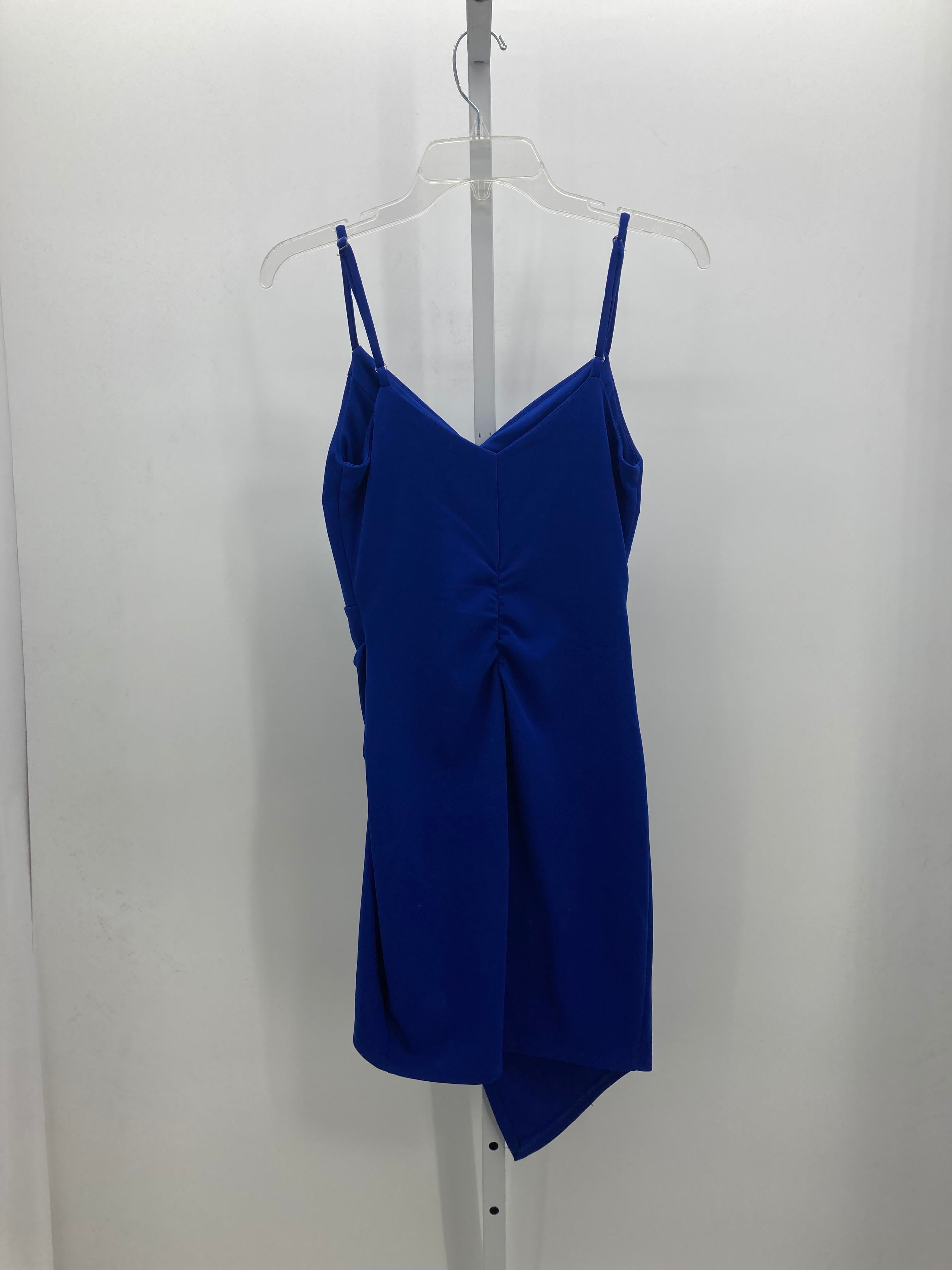 Size Small Juniors Sleeveless Dress