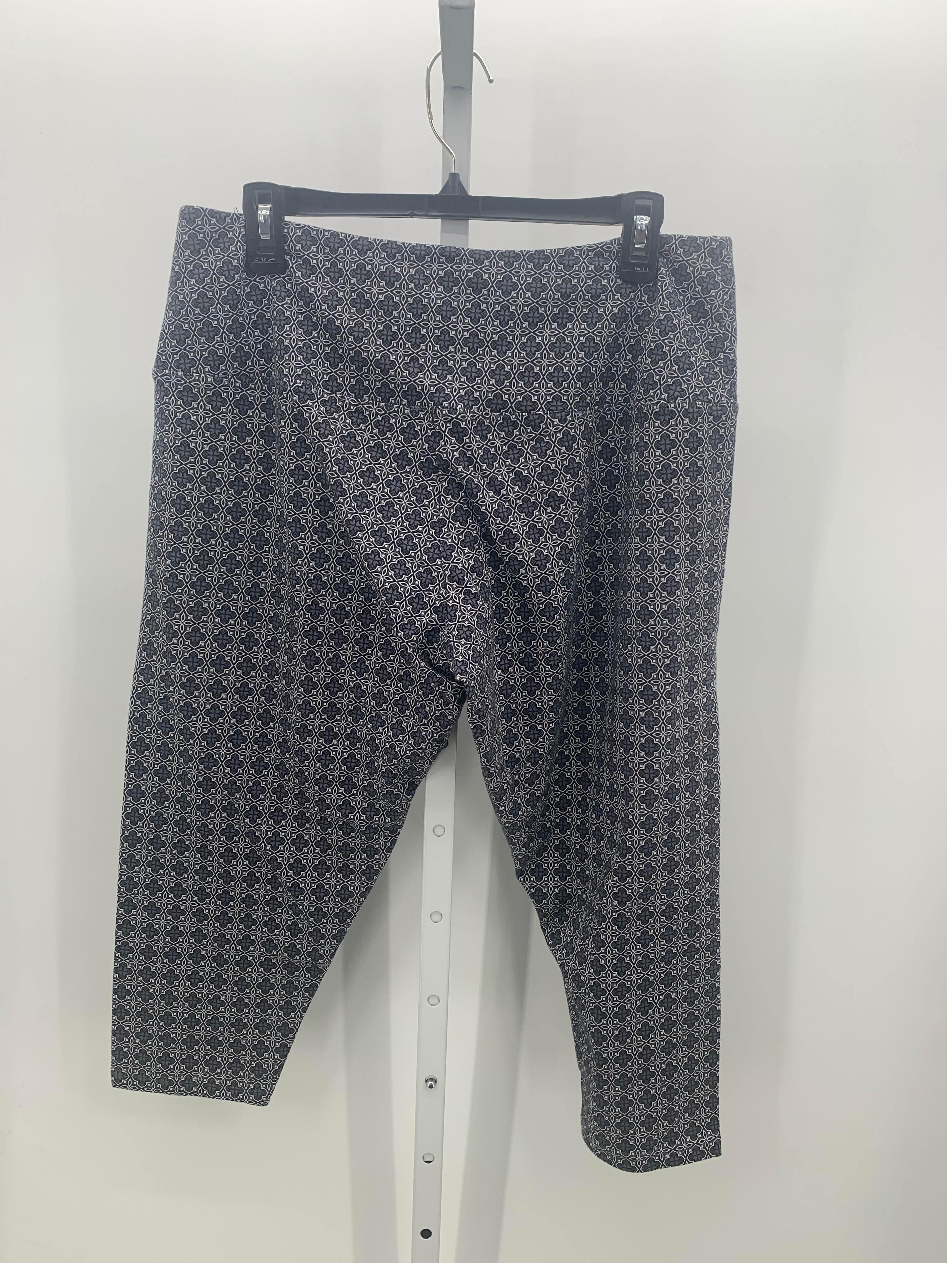 db Size 2X Womens Capri Pants