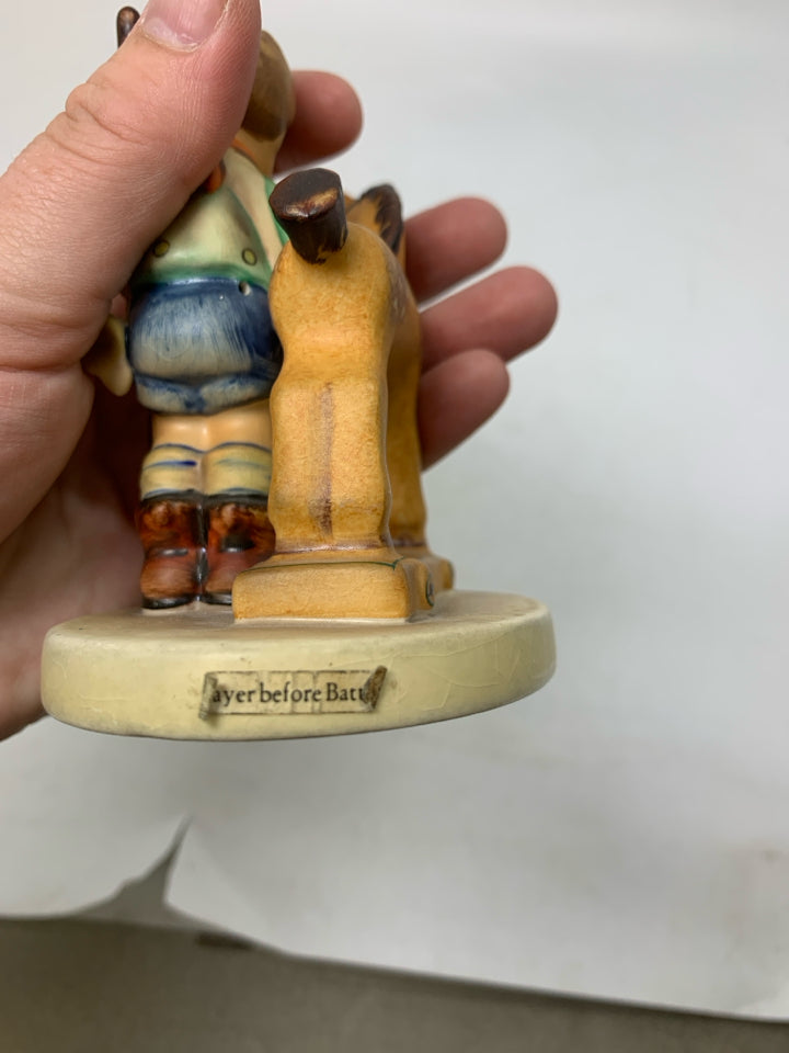 HUMMEL "PRAYER BEFORE BATTLE" FIGURINE #20.