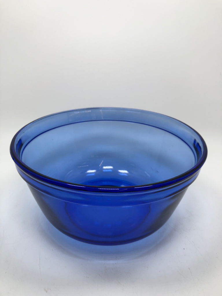 COBALT BLUE ANCHOR HOCKING MIXING BOWL.
