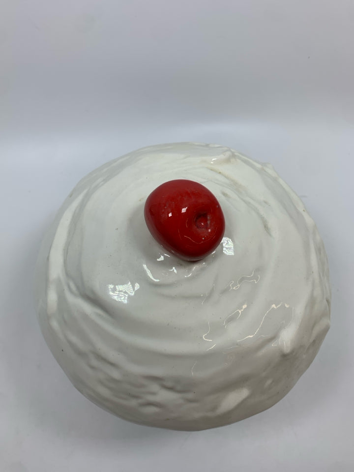 VTG CUPCAKE COOKIE JAR MADE IN USA.