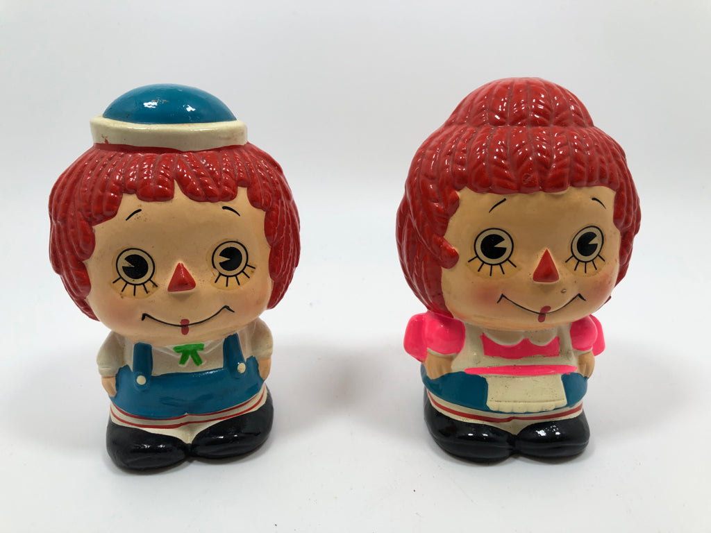 2PC VTG RAGGEDY ANN & ANDY BANKS.