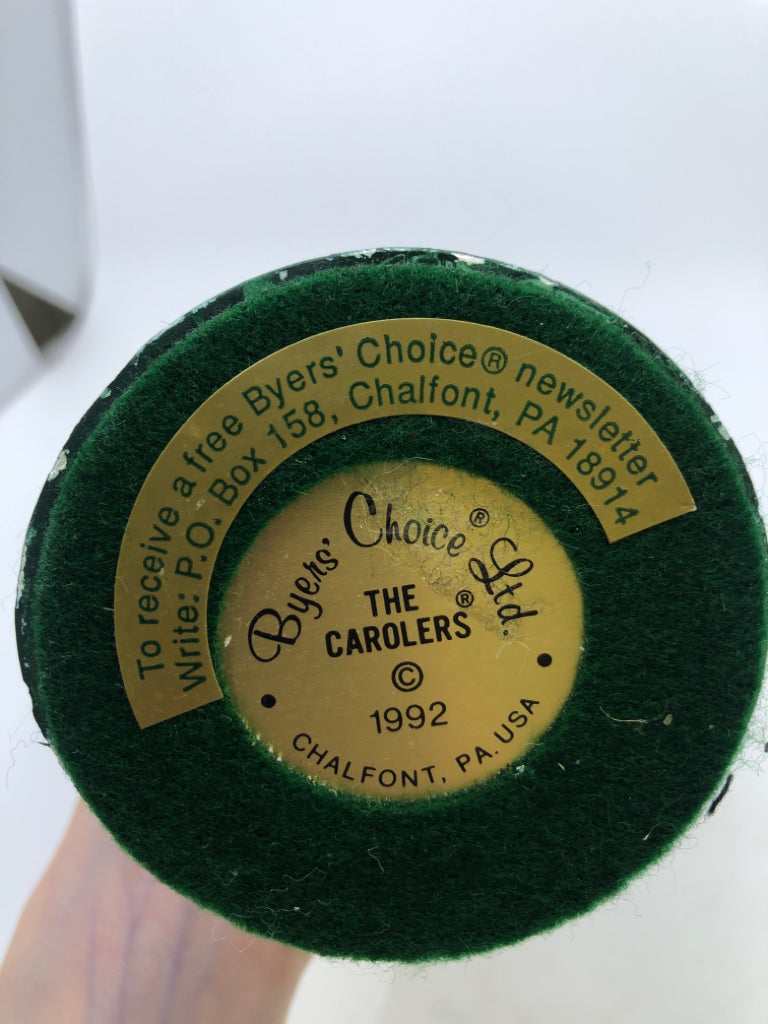 BYERS' CHOICE OLD MAN HOLDING FRENCH HORN-1992.