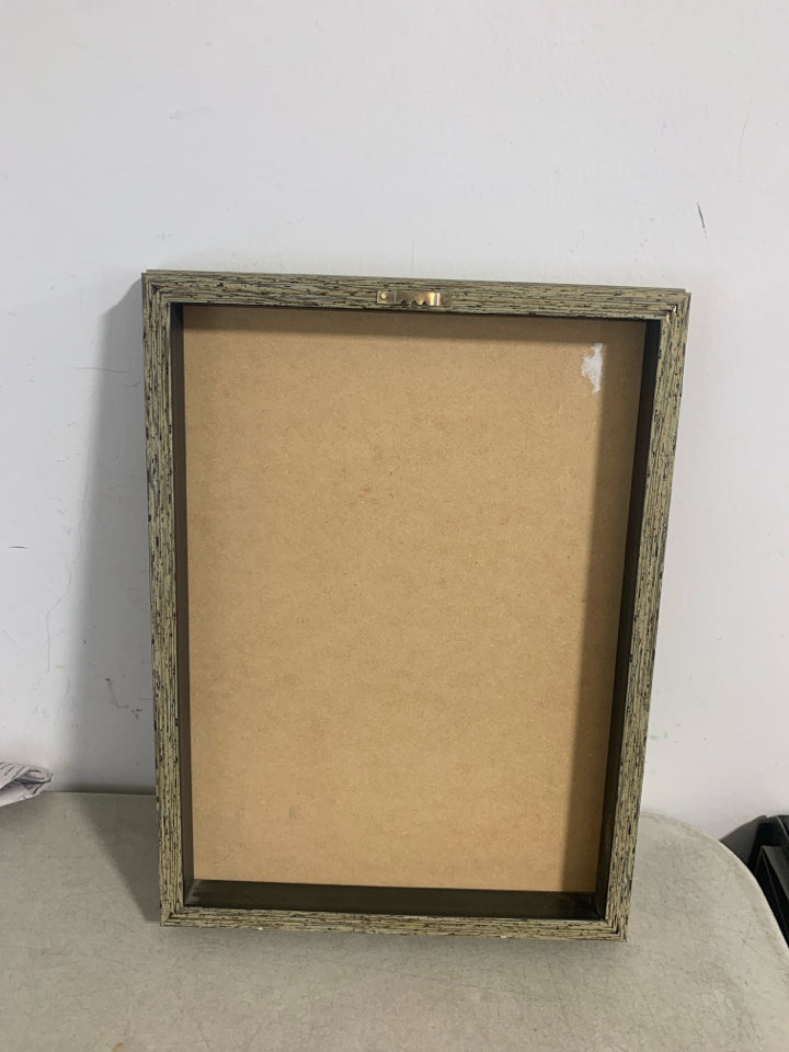 WHAT LIES BEHIND YOU SCRIPT/BIRD WALL HANGING.