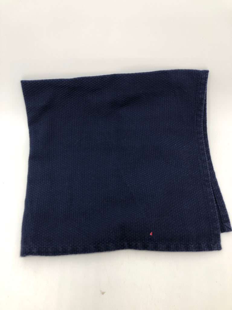 6 BLUE CLOTH NAPKINS.