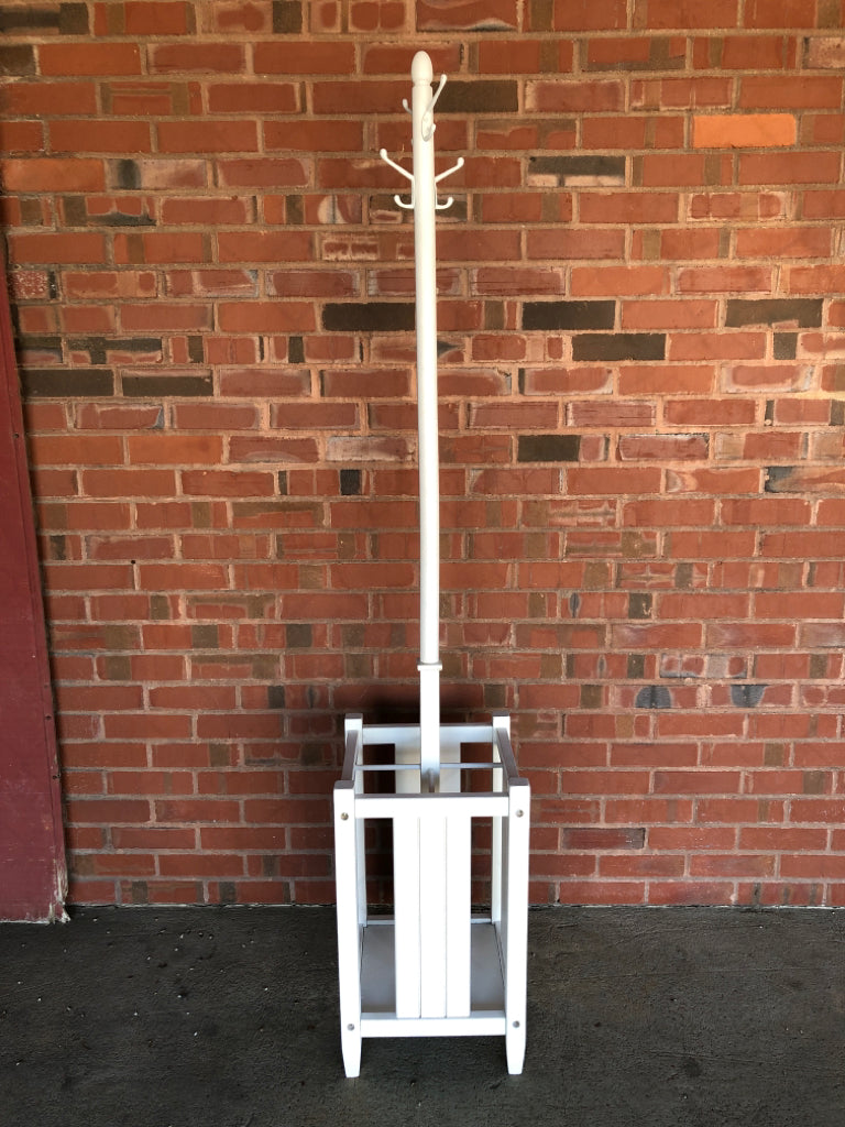 WHITE WOOD COAT TREE W/UMBRELLA STORAGE BASE.