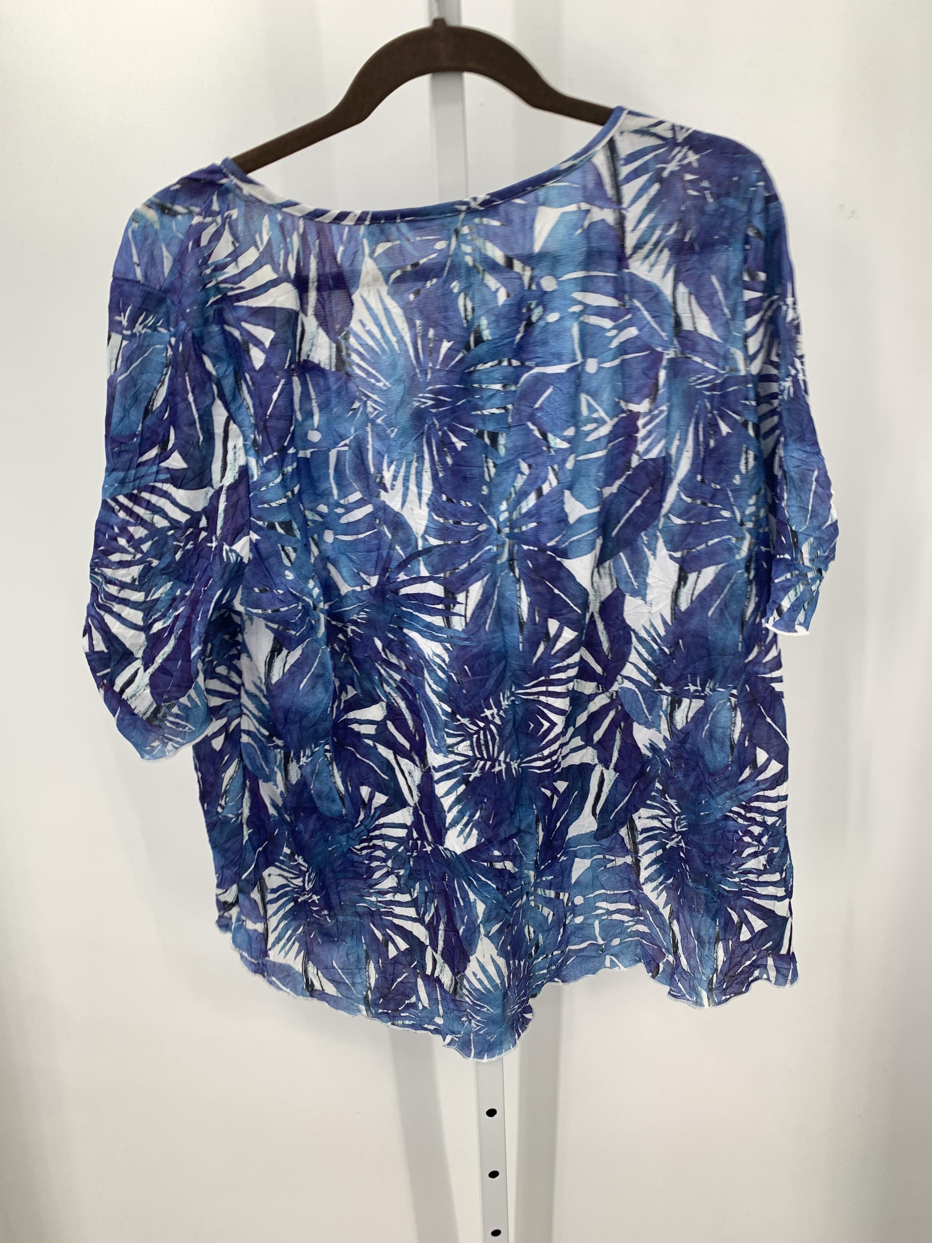 Size Extra Large Misses Short Sleeve Shirt