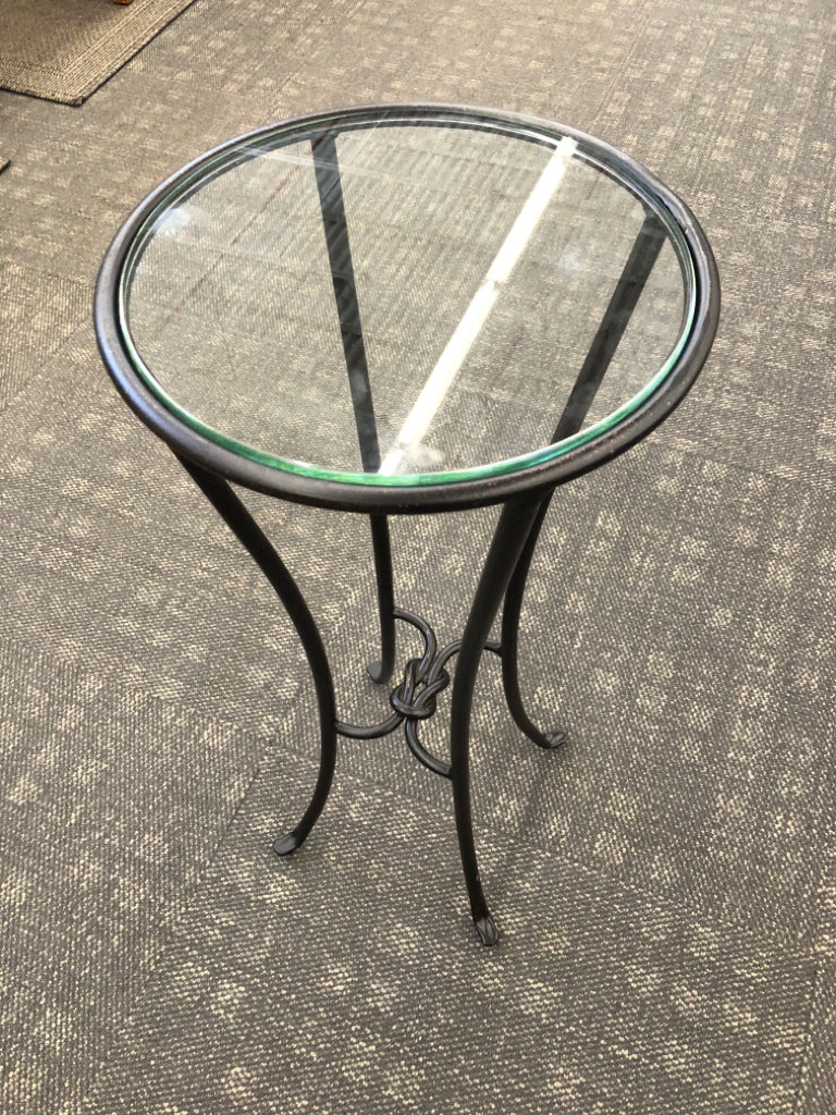 GLASS TOP PLANT STAND- METAL KNOT DESIGN.