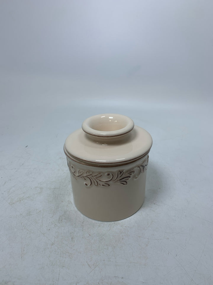 EMBOSSED SCROLL BUTTER CROCK.