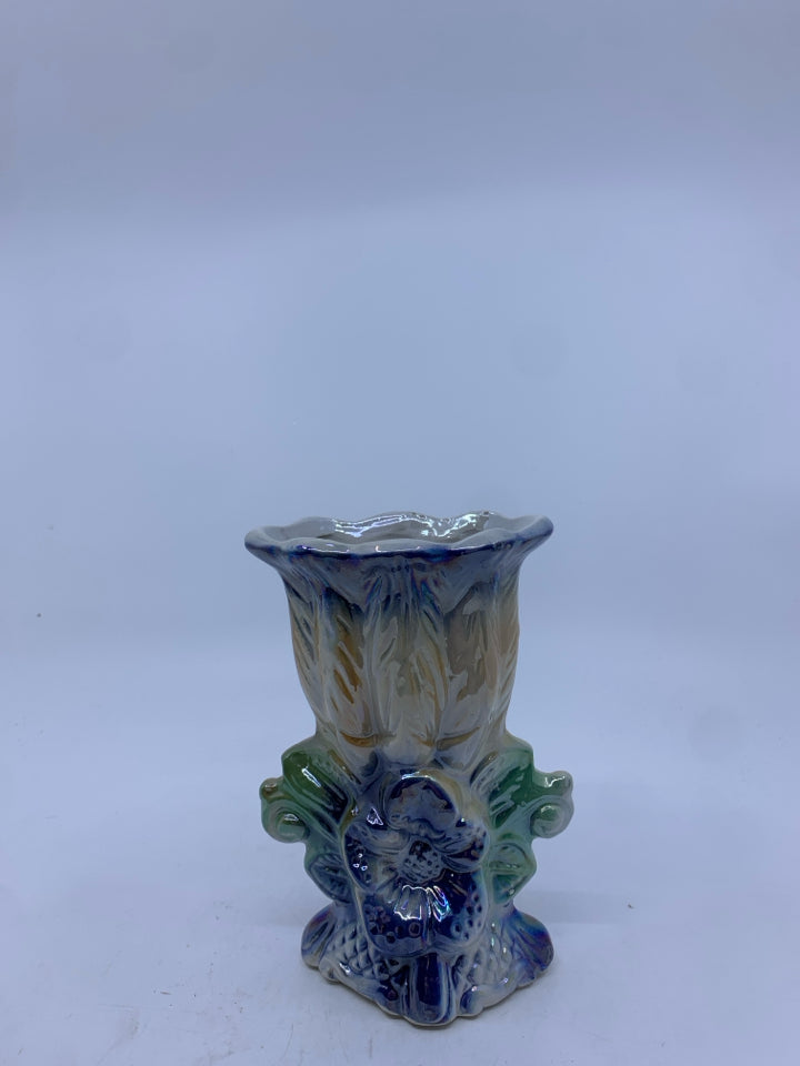 VTG FLORAL IRIDESCENT VASE.