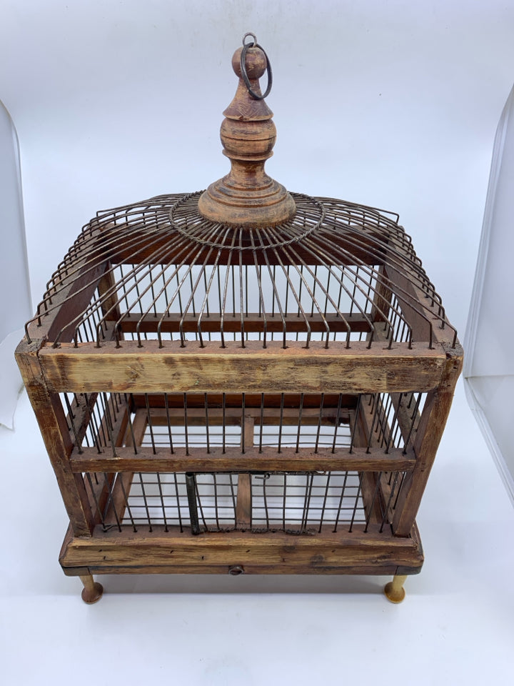 VTG WOOD/METAL DECORATIVE BIRD CAGE.