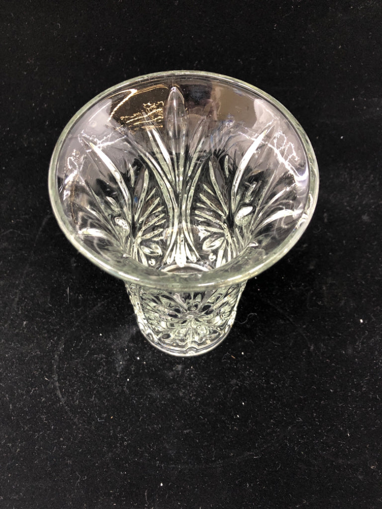 CLEAR CUT GLASS VASE.