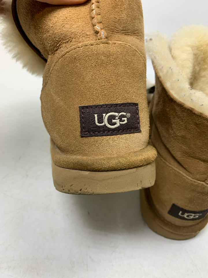 UGG Gita Chestnut Pom Pom Bow Ankle Boots