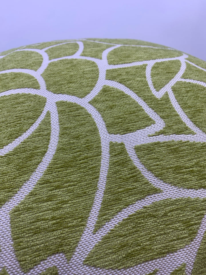 GREEN AND FLORAL PATTERN SQUARE PILLOW.