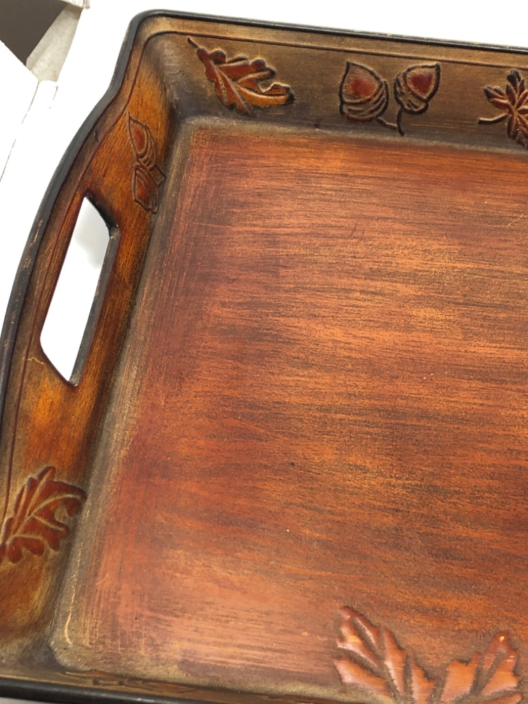ACORN/LEAF EMBOSSED TRAY.