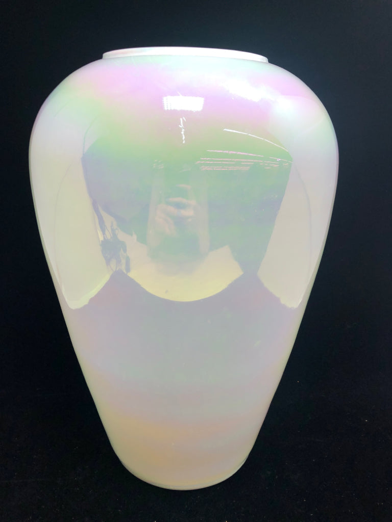 IRIDESCENT WHITE VASE.