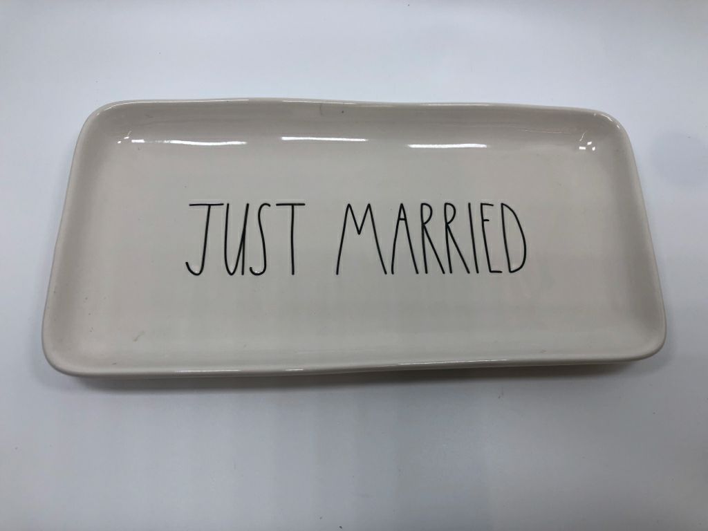 RAE DUNN JUST MARRIED CERAMIC TRAY.