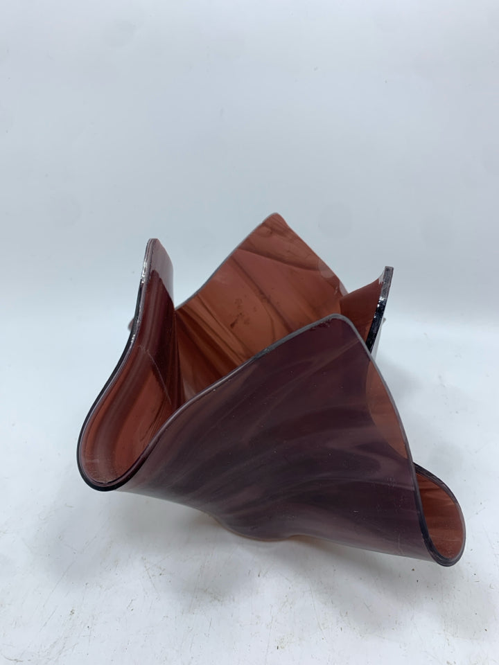 PURPLE FOLDED GLASS VOTIVE HOLDER.