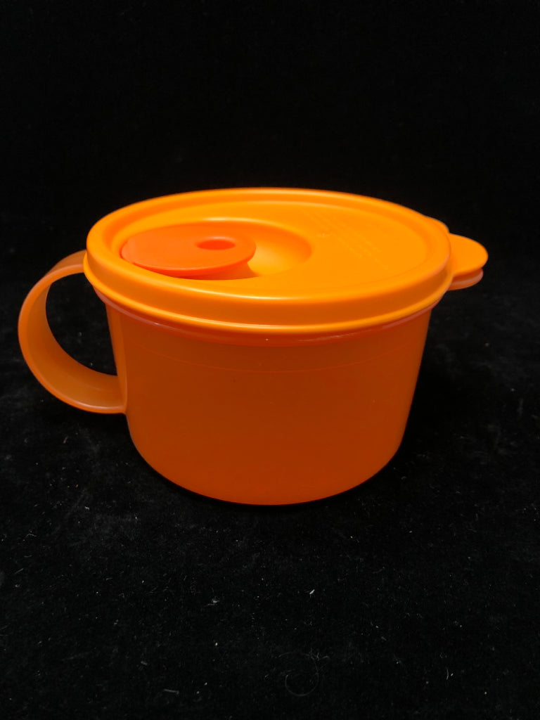 MICROWAVE SOUP CUP.