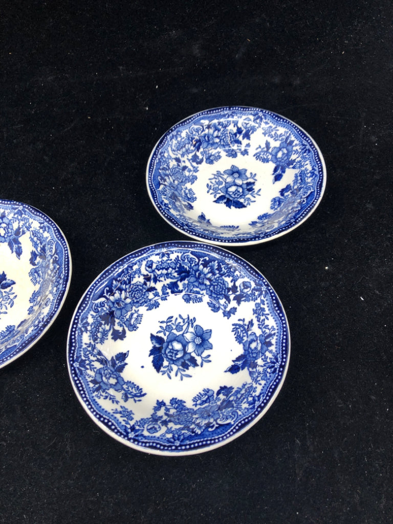 VTG 3 BLUE/WHITE SMALL BOWLS.