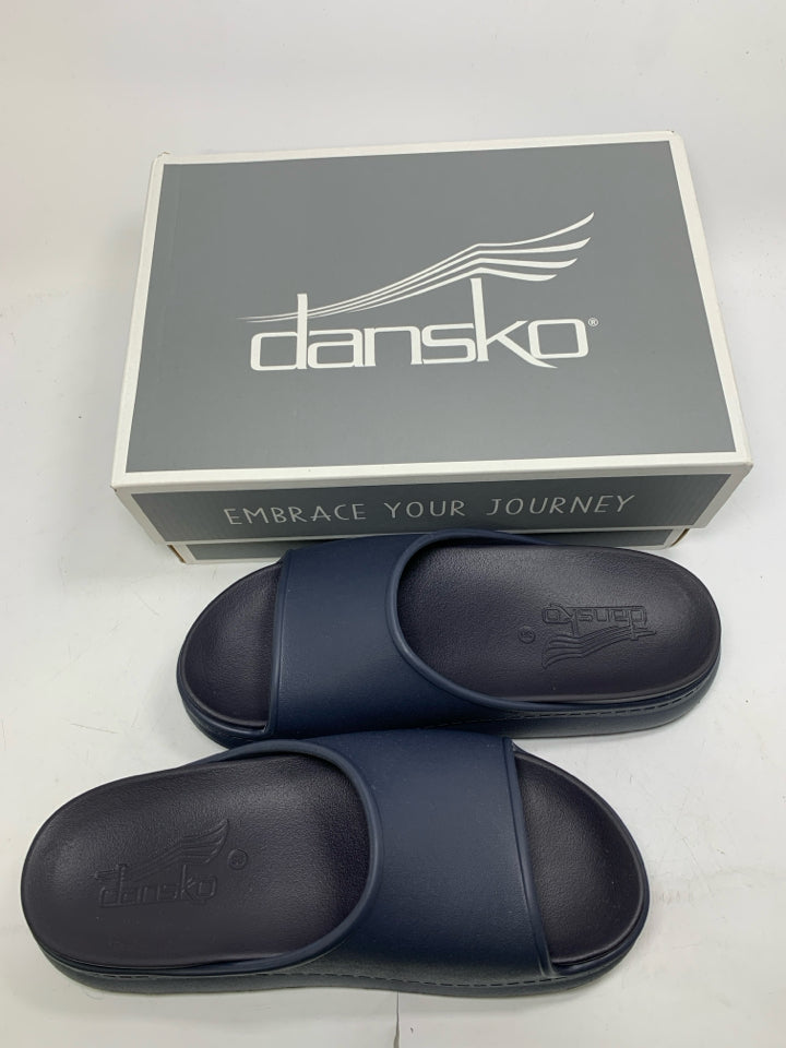 Dansko Devyn Molded Sandal Slides Size(7.5-8) - New In Box
