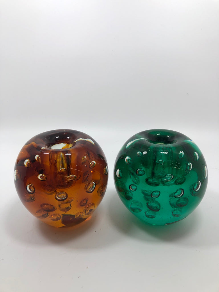 2 GREEN/BROWN BUBBLE GLASS CANDLE HOLDERS.
